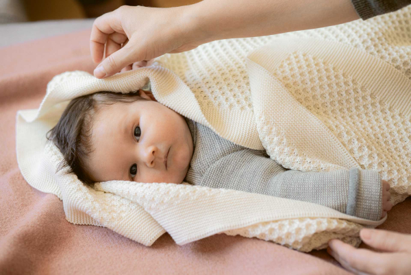 Disana babytæppe økologisk uld i honeycomb strik - natural
