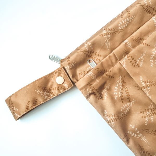 Heritage Hug medium wetbag med to rum - golden field