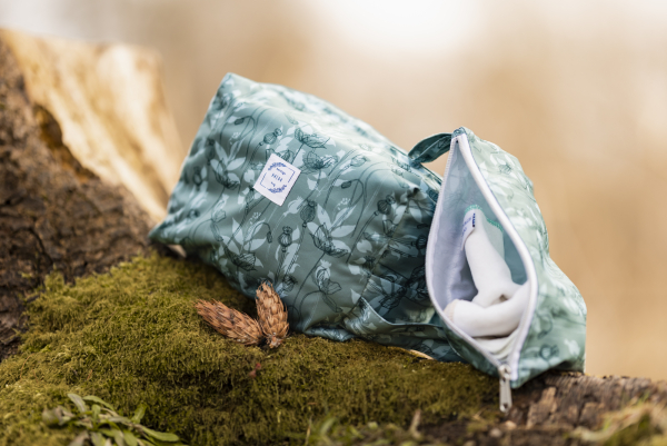 Heritage Hug pod wetbag med to rum - teal poppies