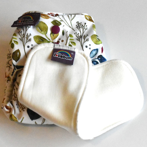 Little Lovebum nyfødt aio med GOTS-bomuld - into the wild