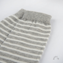 Iobio benvarmere i økologisk bomuld - light grey-striped ecru