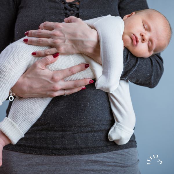 Iobio slå-om-body m/ korte ærmer i økologisk uld/silke - white