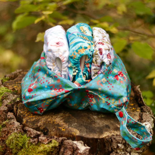 Little Lovebum wetbag small - forest fruits